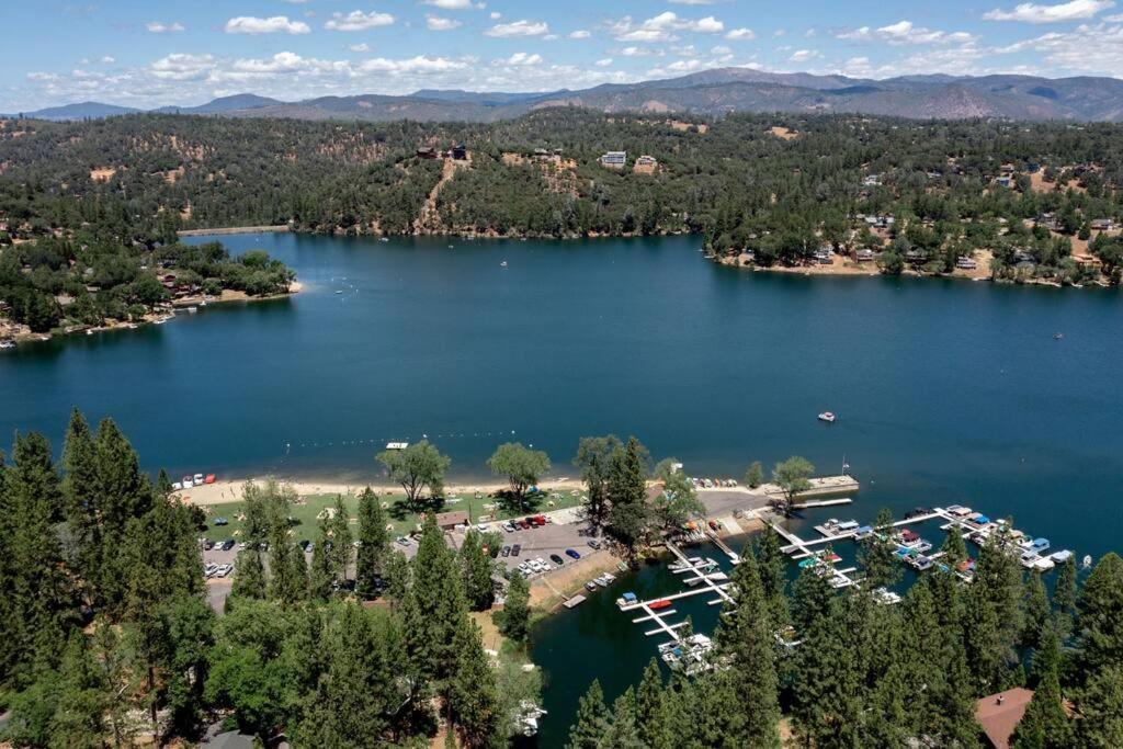 New Luxury Lake House In Pine Mountain Lake Close To Yosemite! Perfect For All Seasons! Great For Retreats, Getaways, Celebrations, And More! Гровленд Екстер'єр фото
