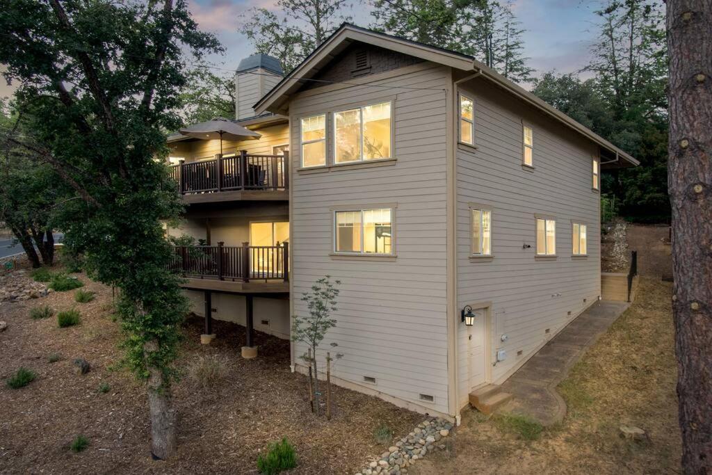 New Luxury Lake House In Pine Mountain Lake Close To Yosemite! Perfect For All Seasons! Great For Retreats, Getaways, Celebrations, And More! Гровленд Екстер'єр фото