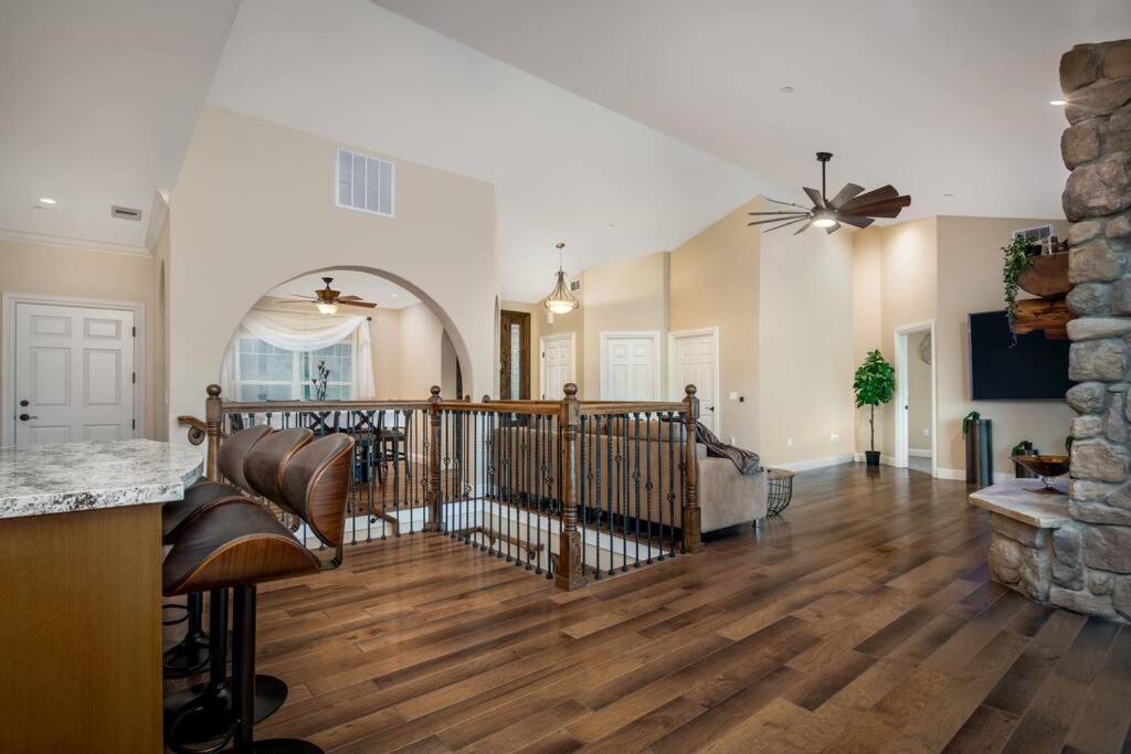 New Luxury Lake House In Pine Mountain Lake Close To Yosemite! Perfect For All Seasons! Great For Retreats, Getaways, Celebrations, And More! Гровленд Екстер'єр фото