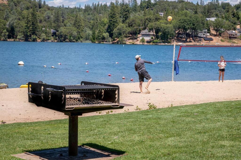 New Luxury Lake House In Pine Mountain Lake Close To Yosemite! Perfect For All Seasons! Great For Retreats, Getaways, Celebrations, And More! Гровленд Екстер'єр фото