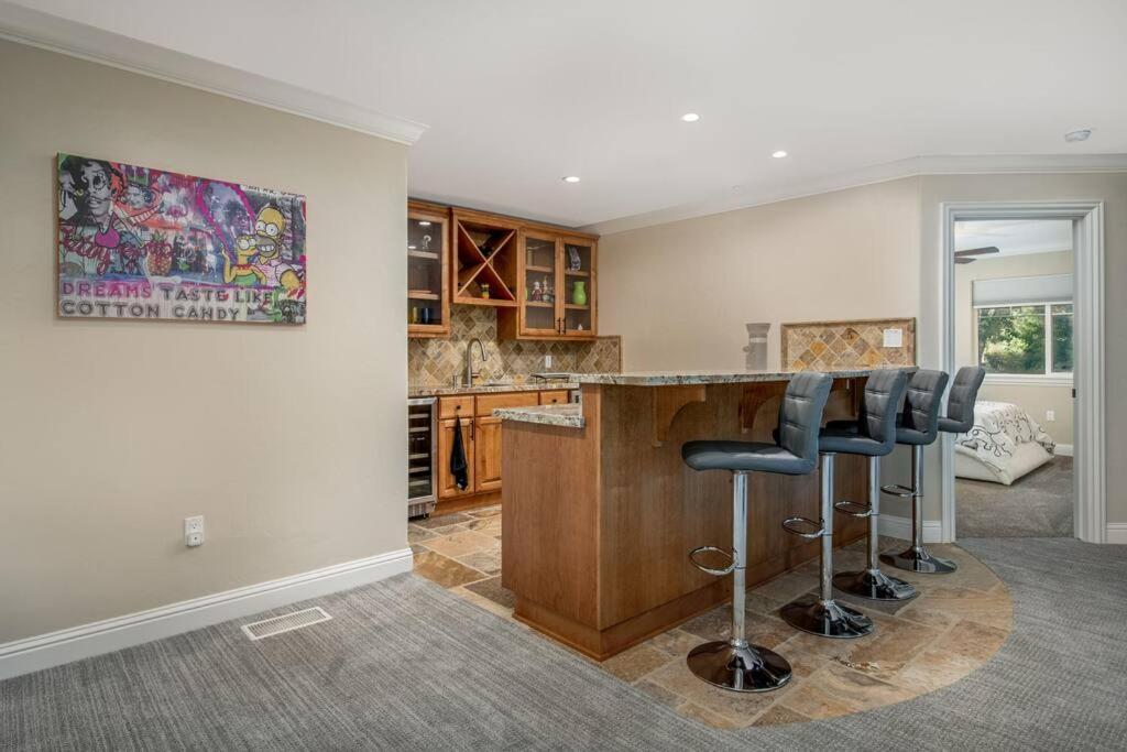 New Luxury Lake House In Pine Mountain Lake Close To Yosemite! Perfect For All Seasons! Great For Retreats, Getaways, Celebrations, And More! Гровленд Екстер'єр фото