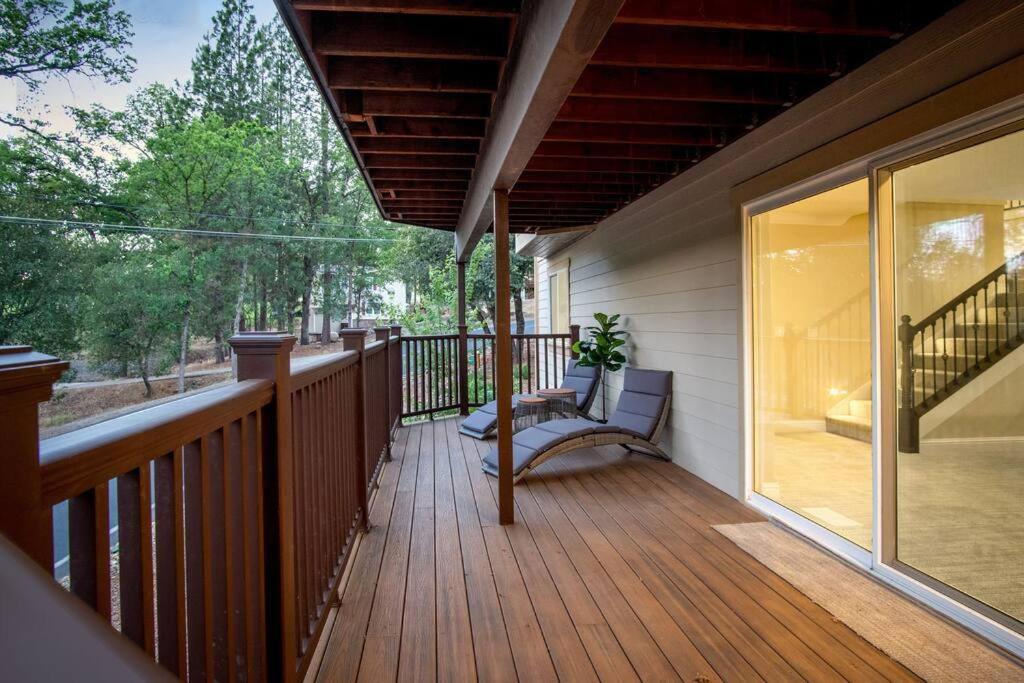 New Luxury Lake House In Pine Mountain Lake Close To Yosemite! Perfect For All Seasons! Great For Retreats, Getaways, Celebrations, And More! Гровленд Екстер'єр фото